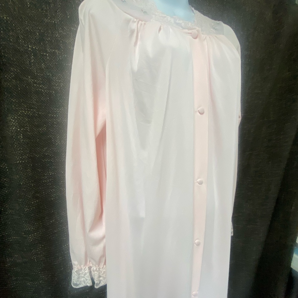 Shadowline Button Front Robe Housecoat - Picture 10 of 13